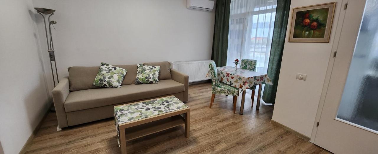 Butterfly Apartment Тимишоара Екстериор снимка